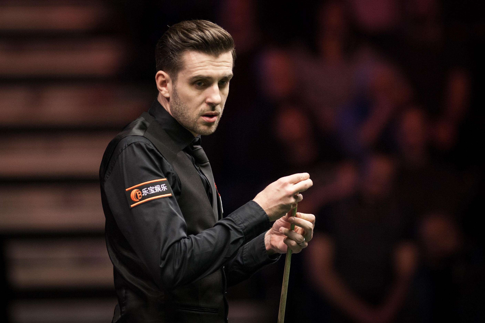 更是他以一 更是他以一