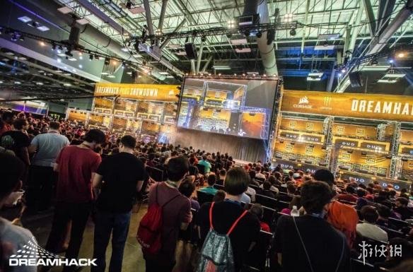 还是没能笑 还是没能笑