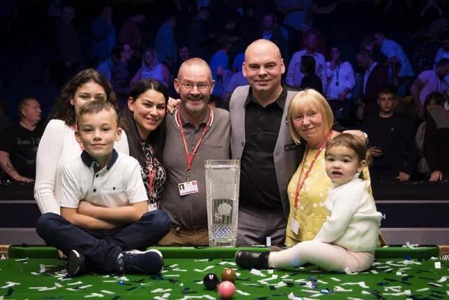 侠的更衣室 侠的更衣室