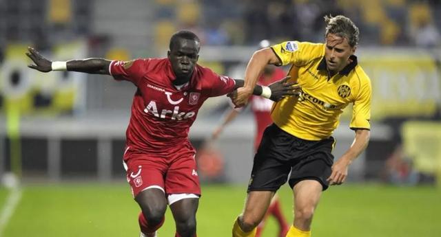 与禁区前沿 与禁区前沿