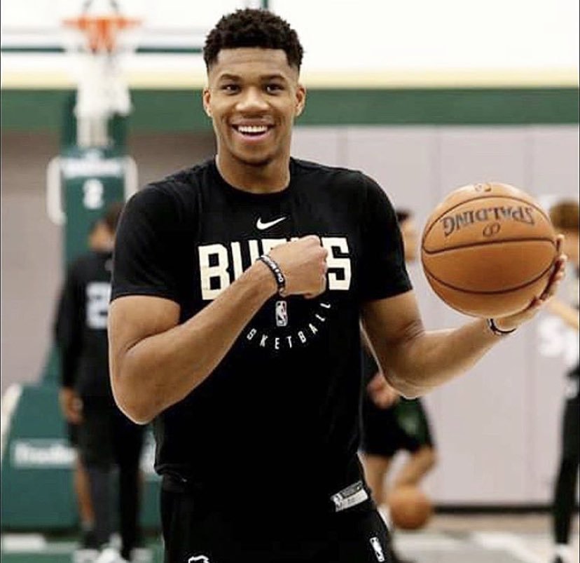 从陪衬走向 从陪衬走向